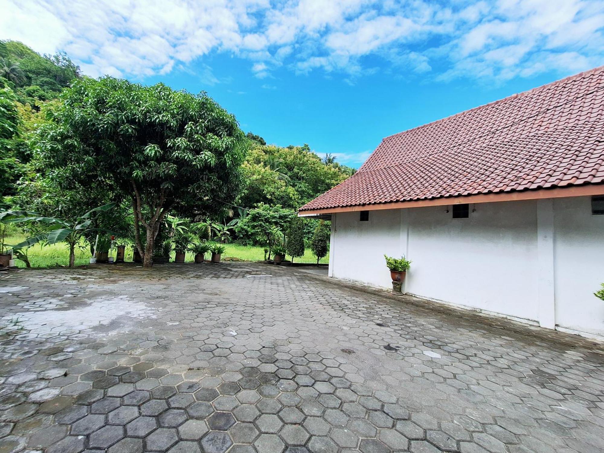 Hotel Family Syariah 1 Parangtritis Redpartner Buitenkant foto